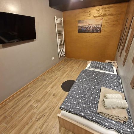 Apartmani New York Нова Градиська Екстер'єр фото