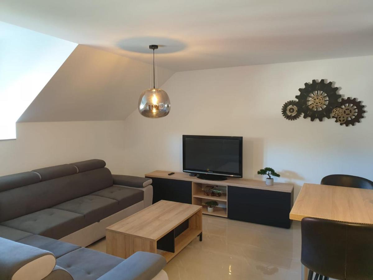 Apartmani New York Нова Градиська Екстер'єр фото