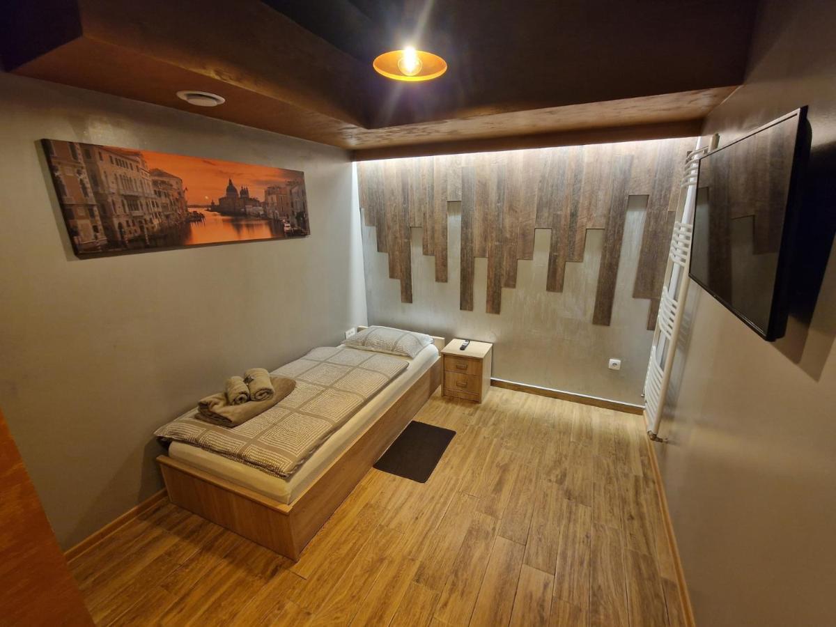 Apartmani New York Нова Градиська Екстер'єр фото
