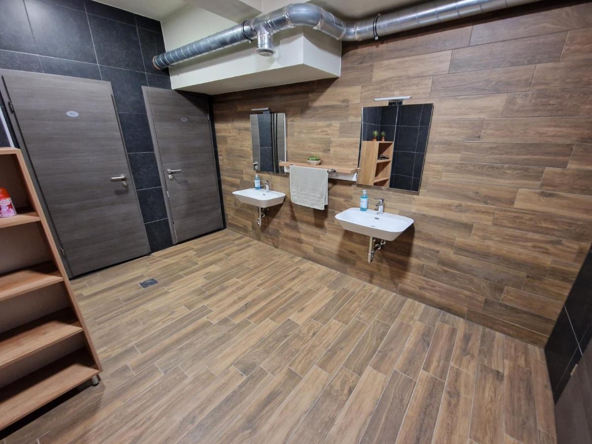 Apartmani New York Нова Градиська Екстер'єр фото